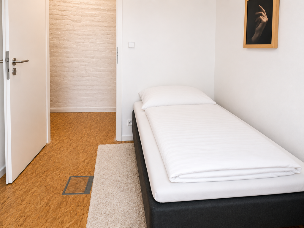 Private Rooms - Richardstraße, 12043 Berlin I 143-01