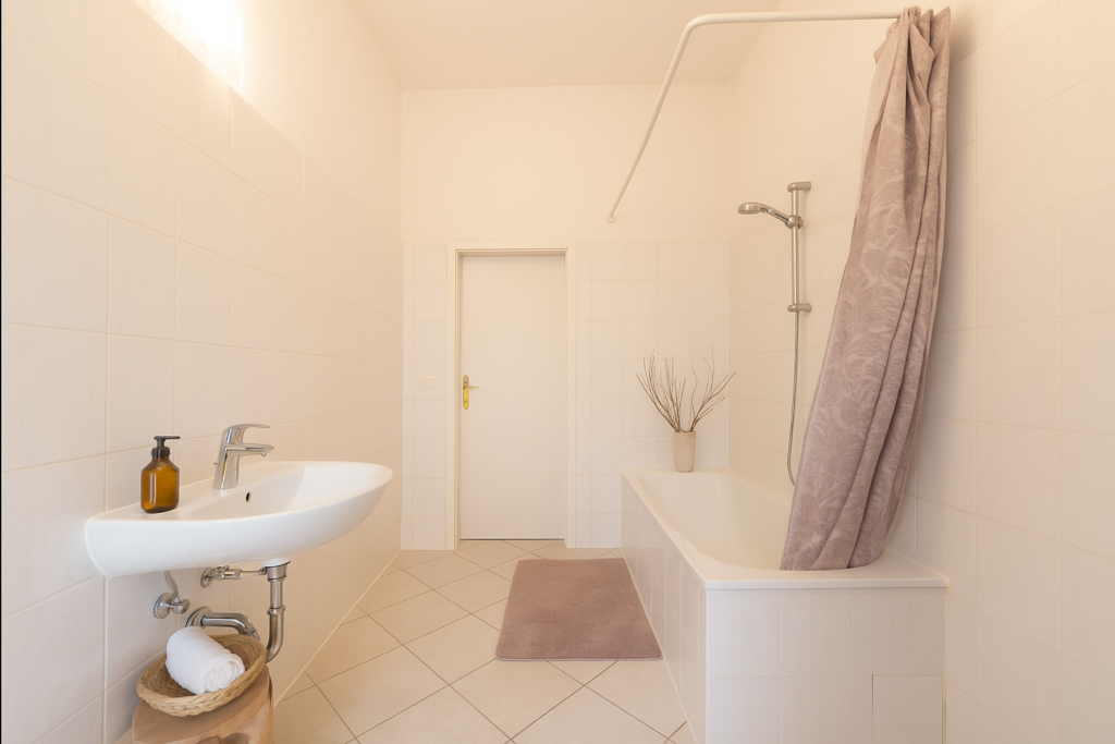 🏡Modern WG Room with Anmeldung – Stuttgarter Straße, Berlin (12059) I 177-01/01