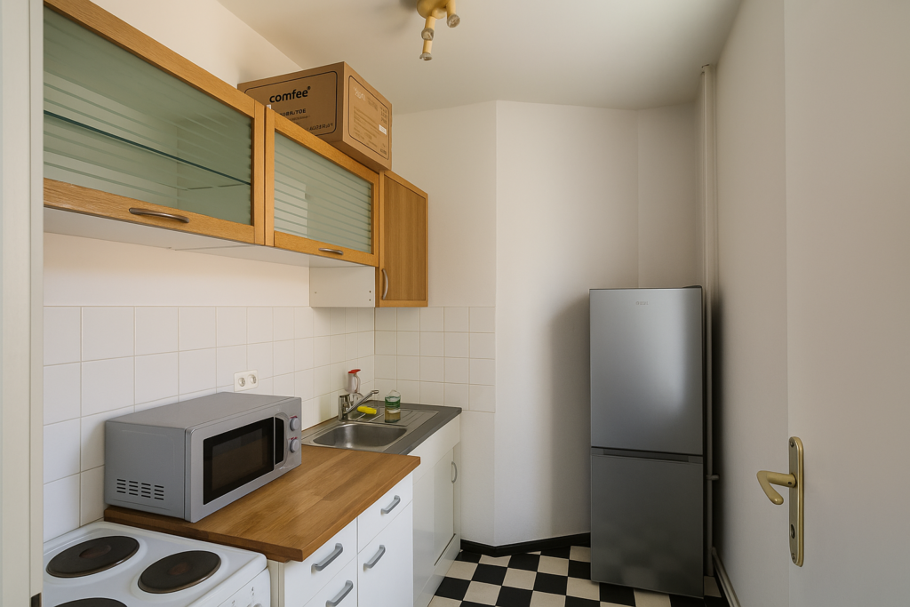 🌟 Modern 2nd-Floor Studio – Perfect for Couples or Friends | Schöneweide | 901-02