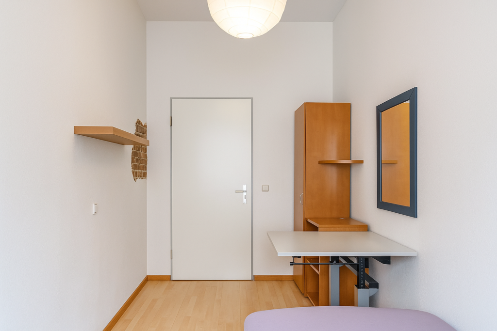 🏠Private Room in 3-Bedroom Apartment – Neukölln, Berlin I 2168-02