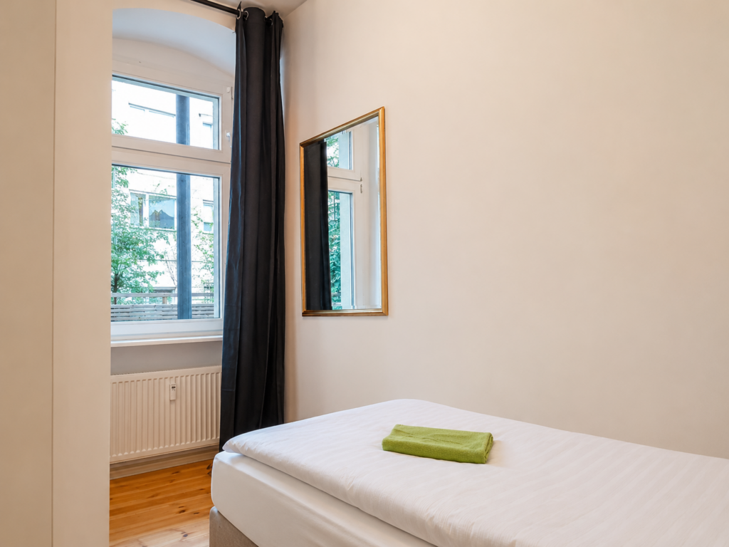 Private Room - Mehringdamm, 10961 Berlin I 152-01