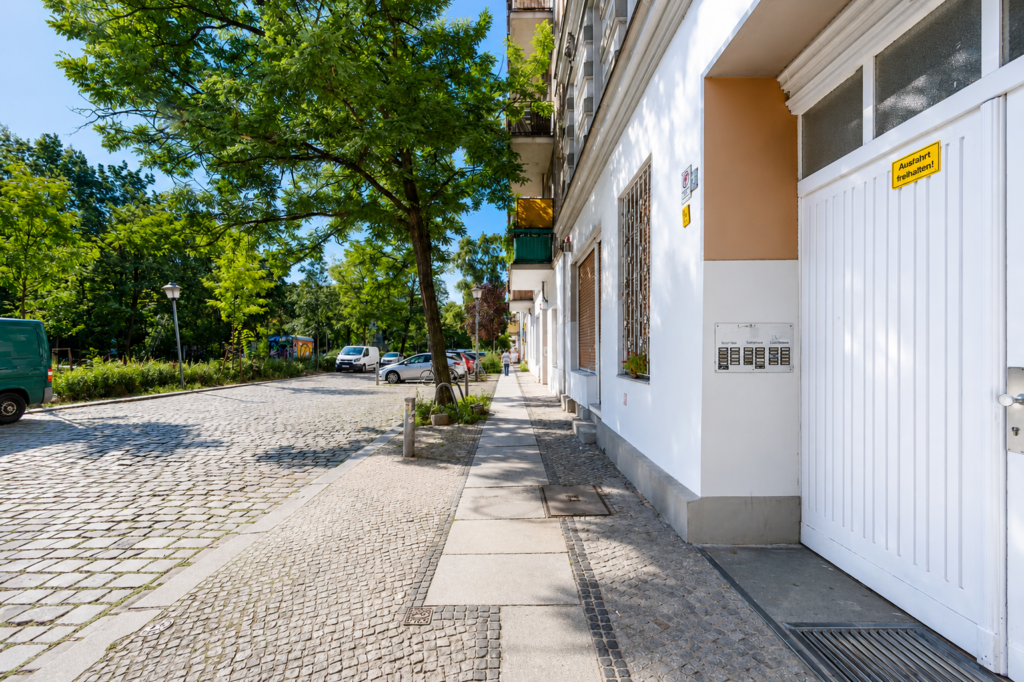 Friends Room for Two  – Waldstraße, 10551 Berlin I 173-02/01