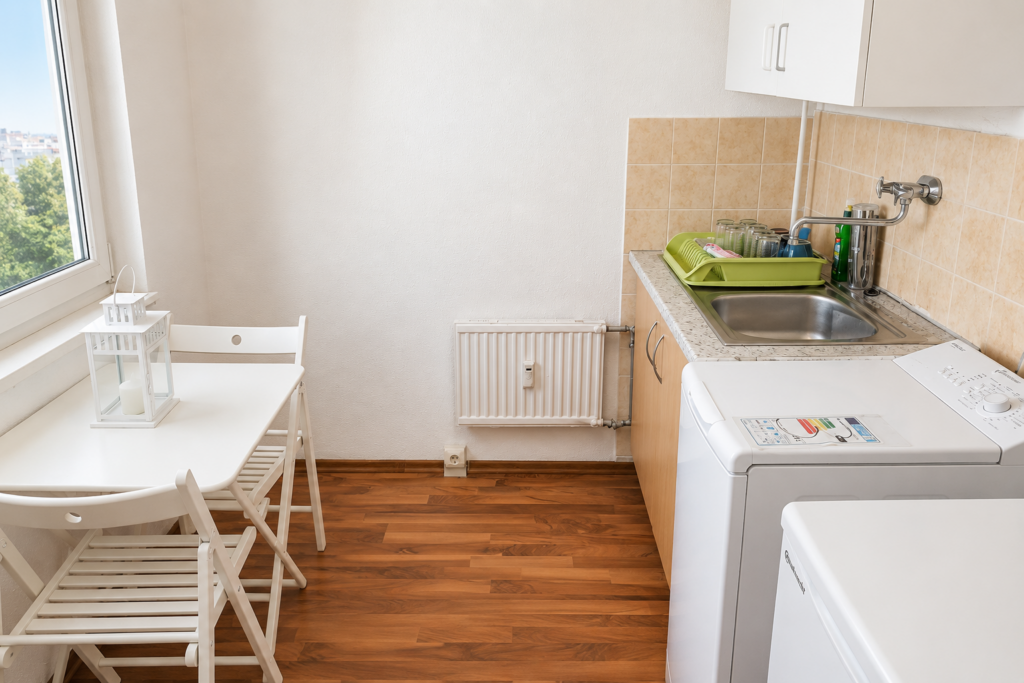 Furnished Private Room in Mollstraße, 10249 Berlin I 137-02