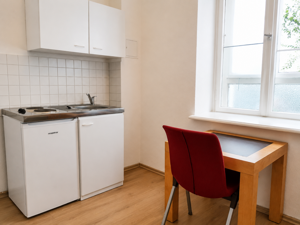 Friends Room for 2 – Weisestraße, 12049 Berlin I 96-01/03