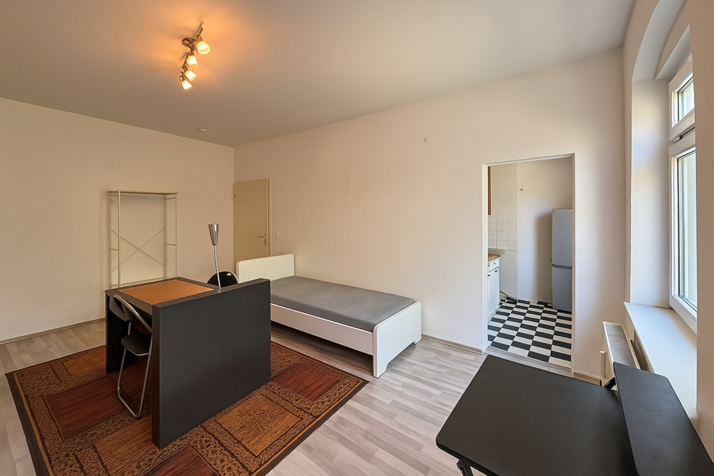 🌟 Modern 2nd-Floor Studio – Perfect for Couples or Friends | Schöneweide | 901-02