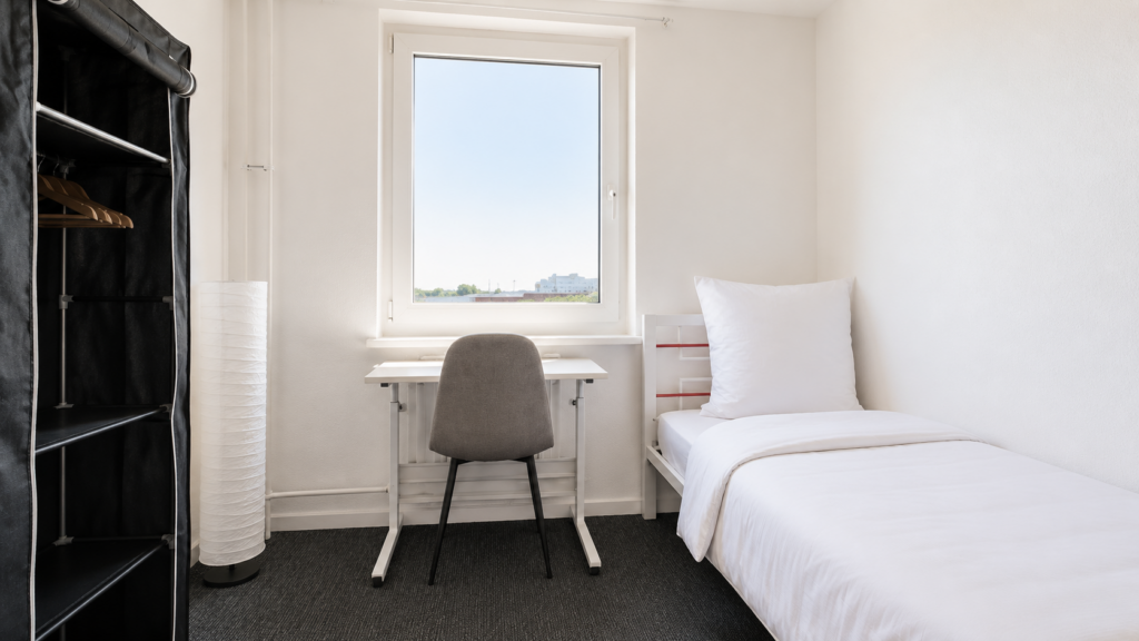 Private Room  – Stubenrauchstraße, 12487 Berlin I 176-02