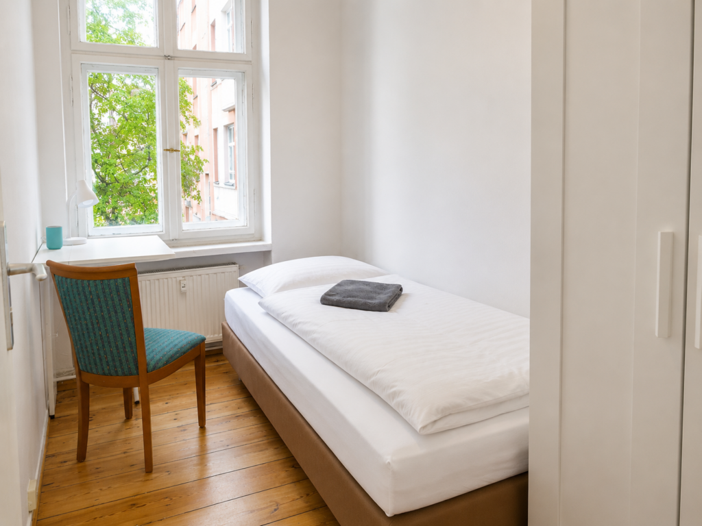Private Room – Weisestraße, 12049 Berlin I 94-02