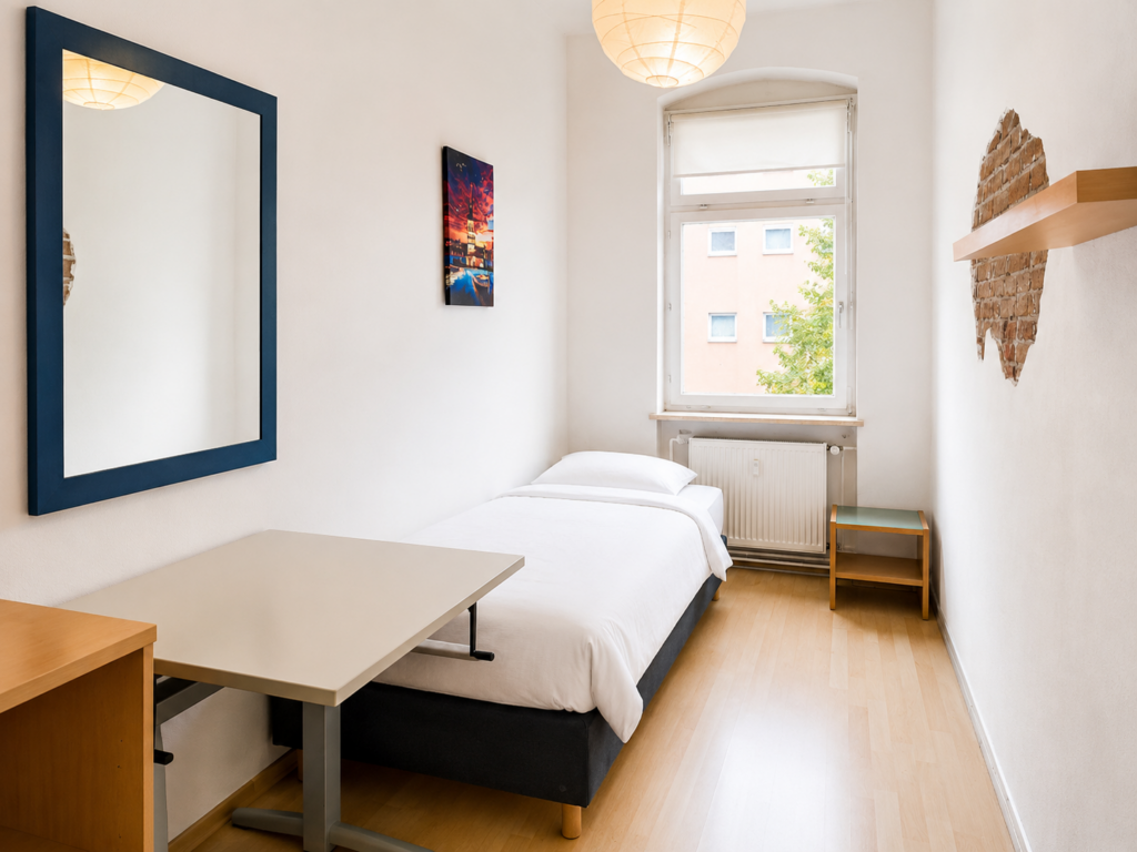 Private Room - Silbersteinstraße, 12051 Berlin  I 2168-02