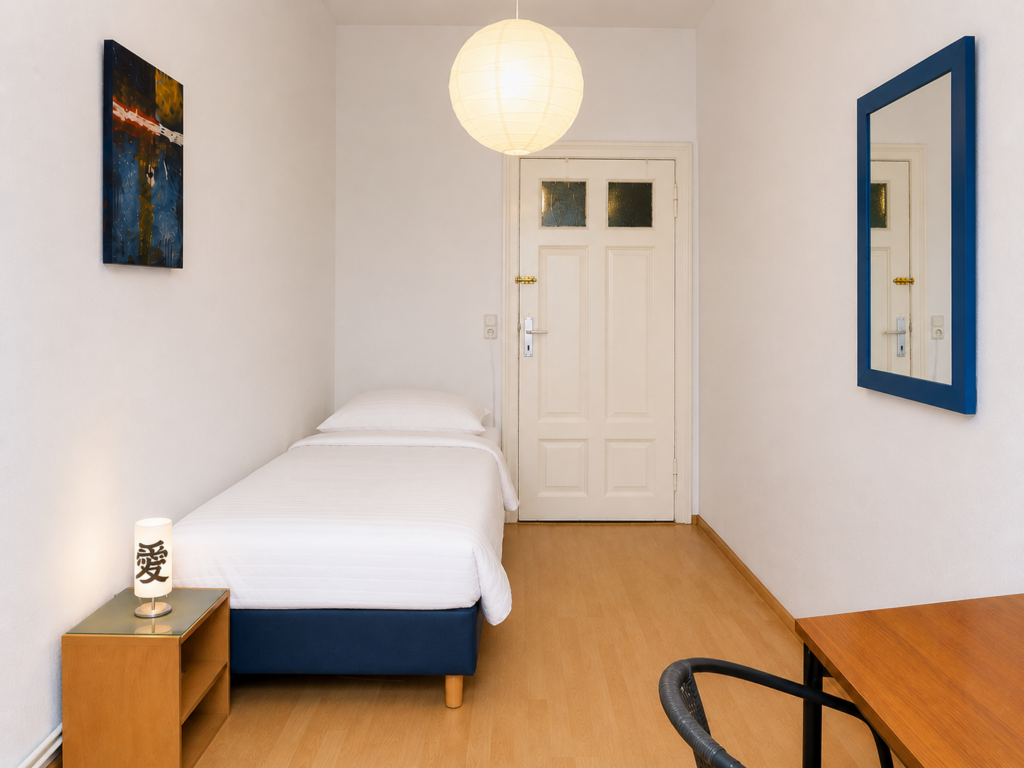 Private Room - Silbersteinstraße, 12051 Berlin  I 2168-01