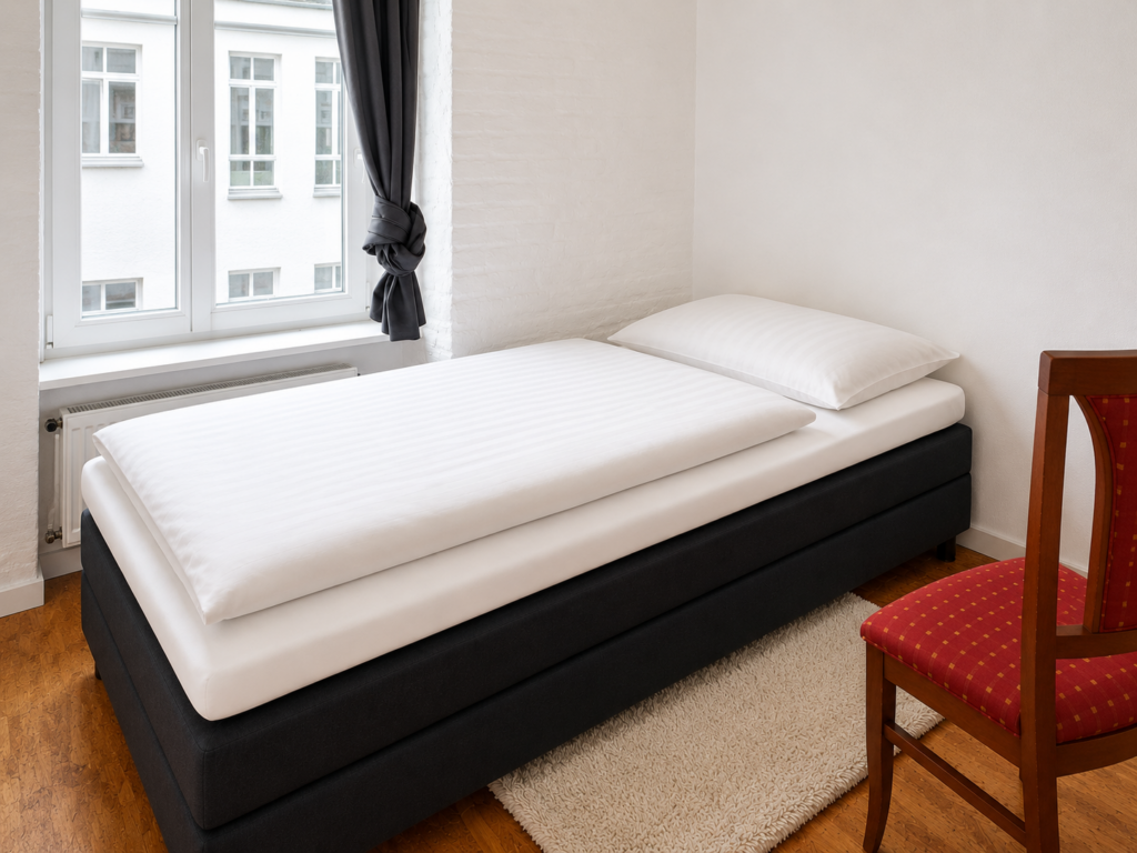 Private Rooms - Richardstraße, 12043 Berlin I 143-04