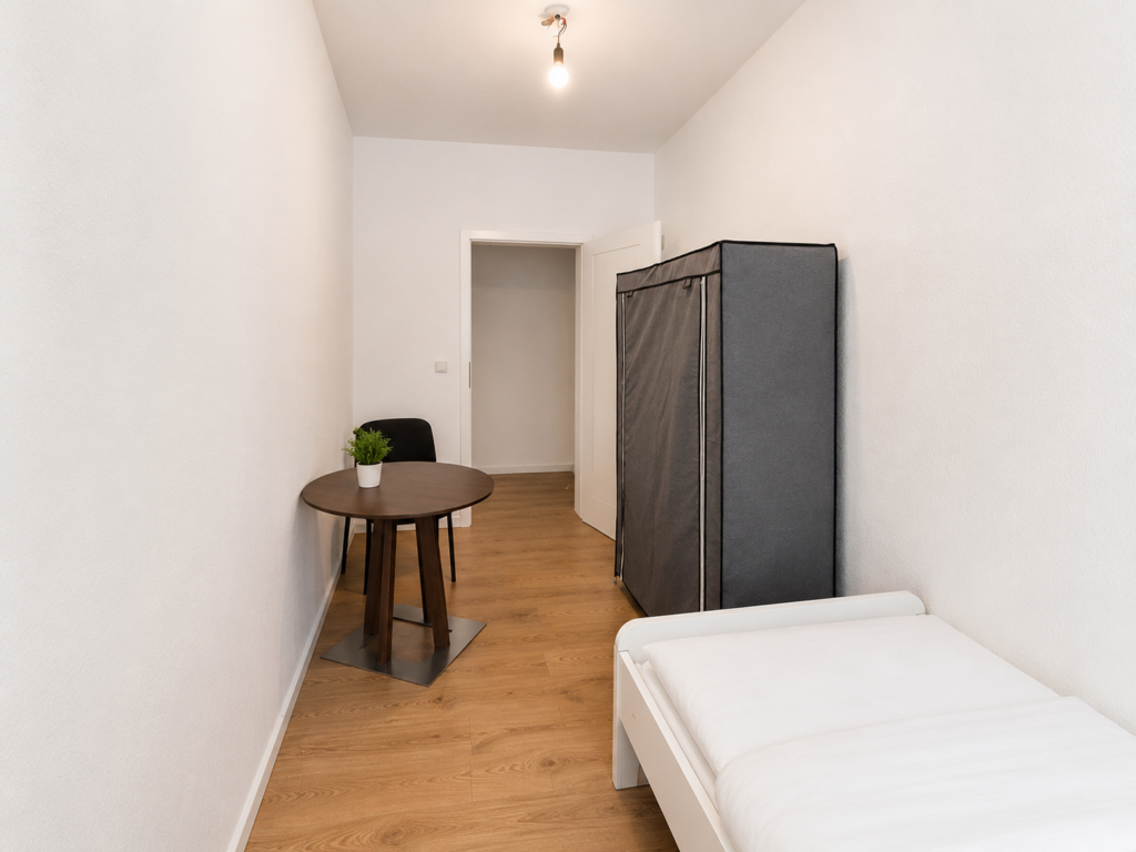 Private Room - Lübbener Straße, 10997 Berlin I 2179-02