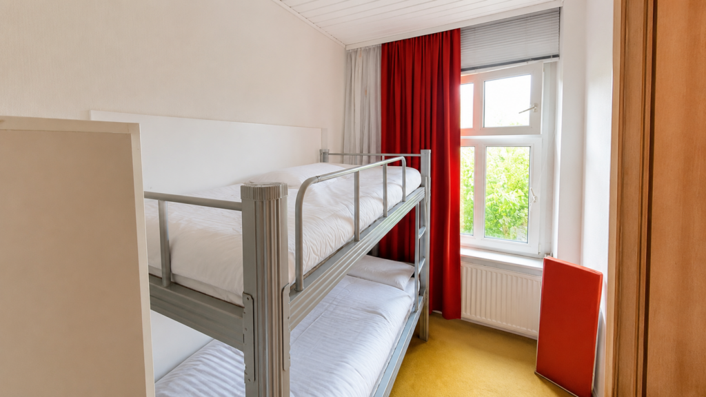 Friends Room for Two – Hackenbergstraße, 12489 Berlin | 501-01/01