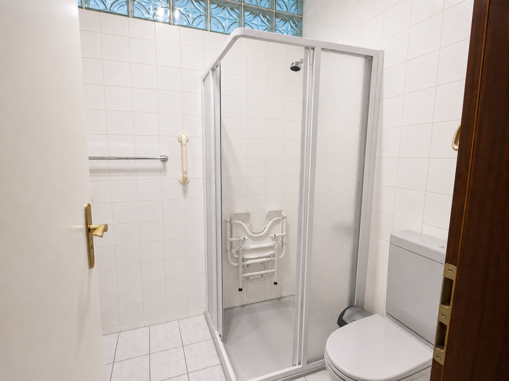 Private Room – Hackenbergstraße, 12489 Berlin | 1401-03