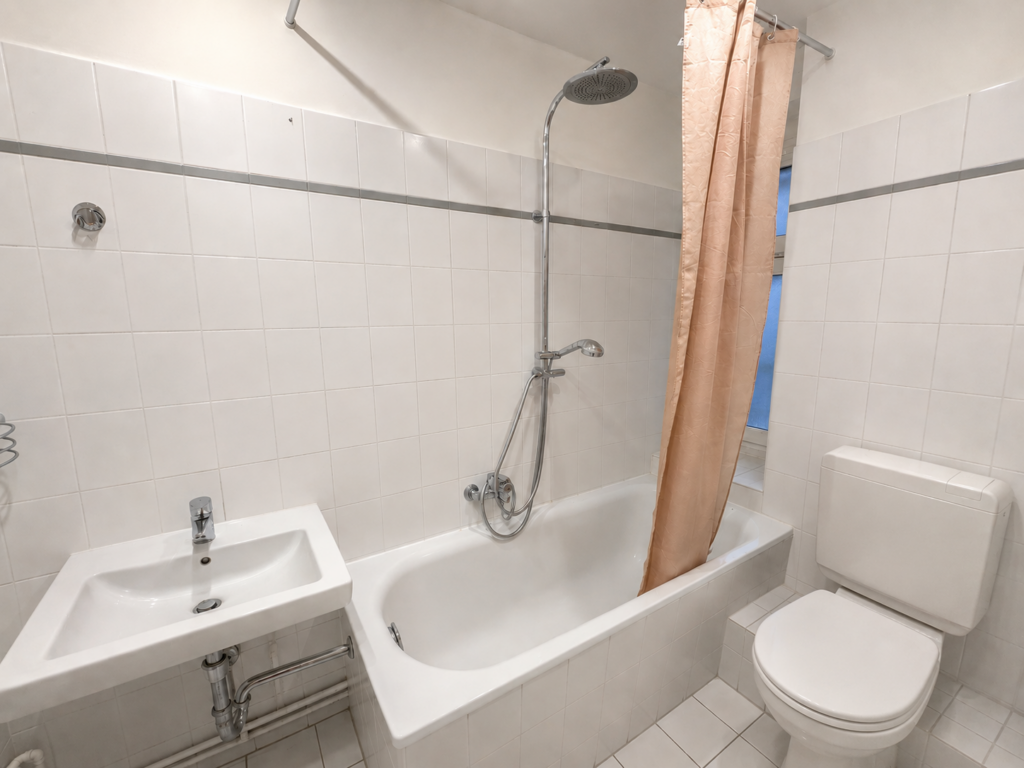 Private Room - Alt-Reinickendorf, 13407 Berlin | 1502-02
