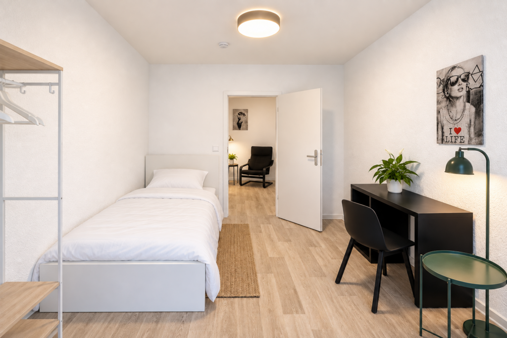 Private Room – Kursdorfer Weg, 04205 Leipzig | LZ301-01
