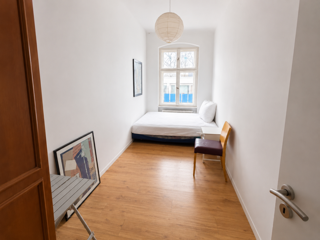 Furnished Private Room - Wilsnackerstraße, 10559 Berlin | 2200-02