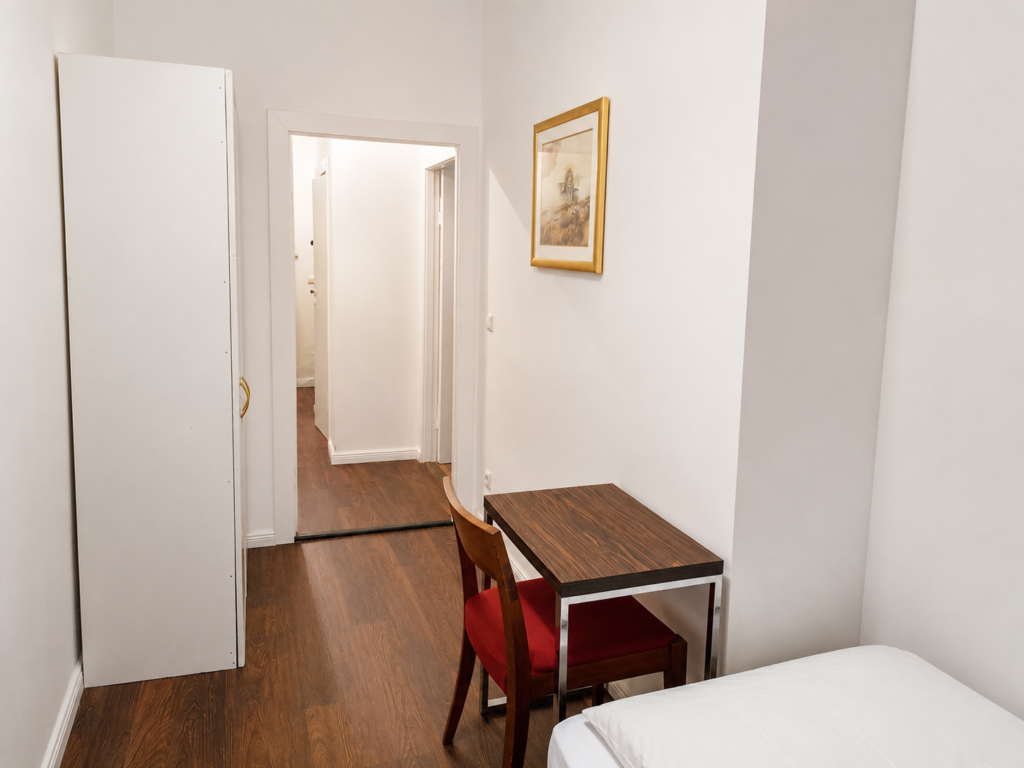 Private Room - Hauptstraße, 10827 Berlin | 153-01