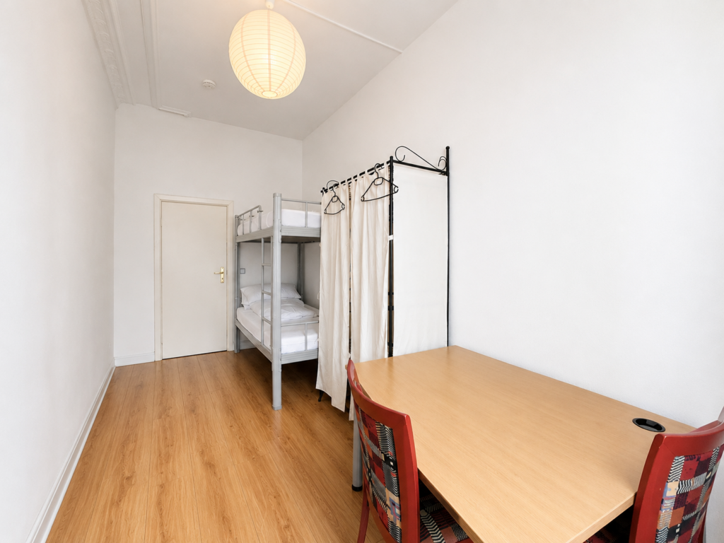 Friends Room for Two - Wilsnackerstraße, 10559 Berlin | 134-04/02